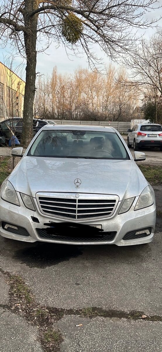 Mercedes-Benz E-Class 350 CGI (W212) 2010