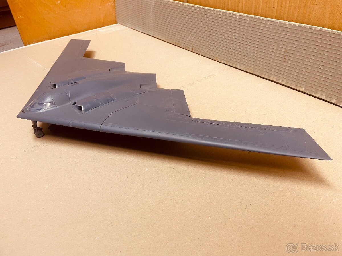 Predám  model  bombardéra  B-2A Spirit  - mierka 1:72