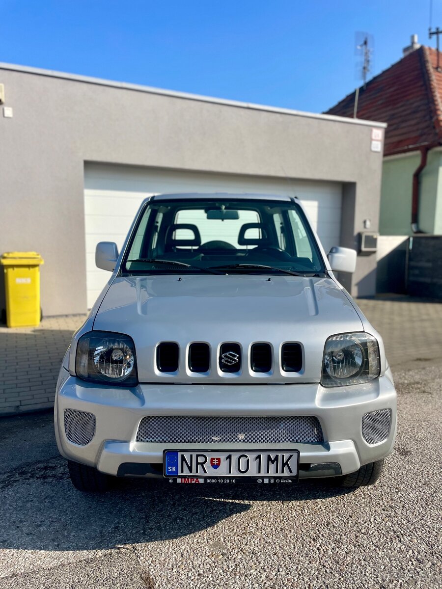 SUZUKI JIMNY 1,3 BENZÍN 4x4 NOVÁ STK EK