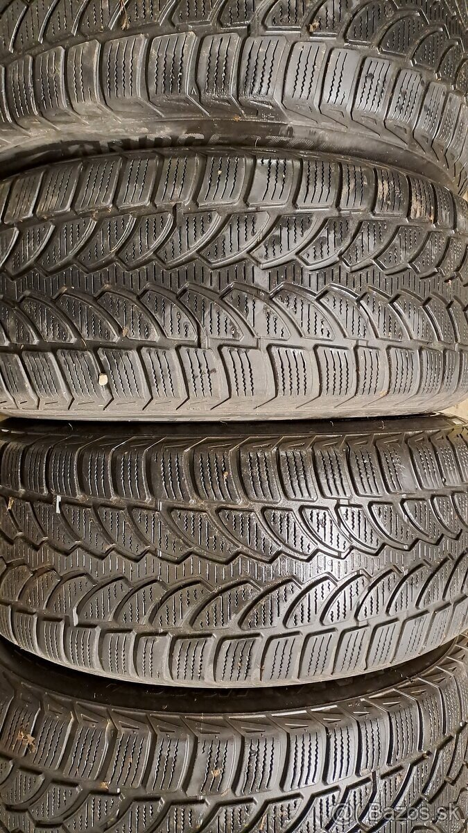 Predám 4ks jazdené zimné 225/55r16-95H Bridgestone z B.M.W