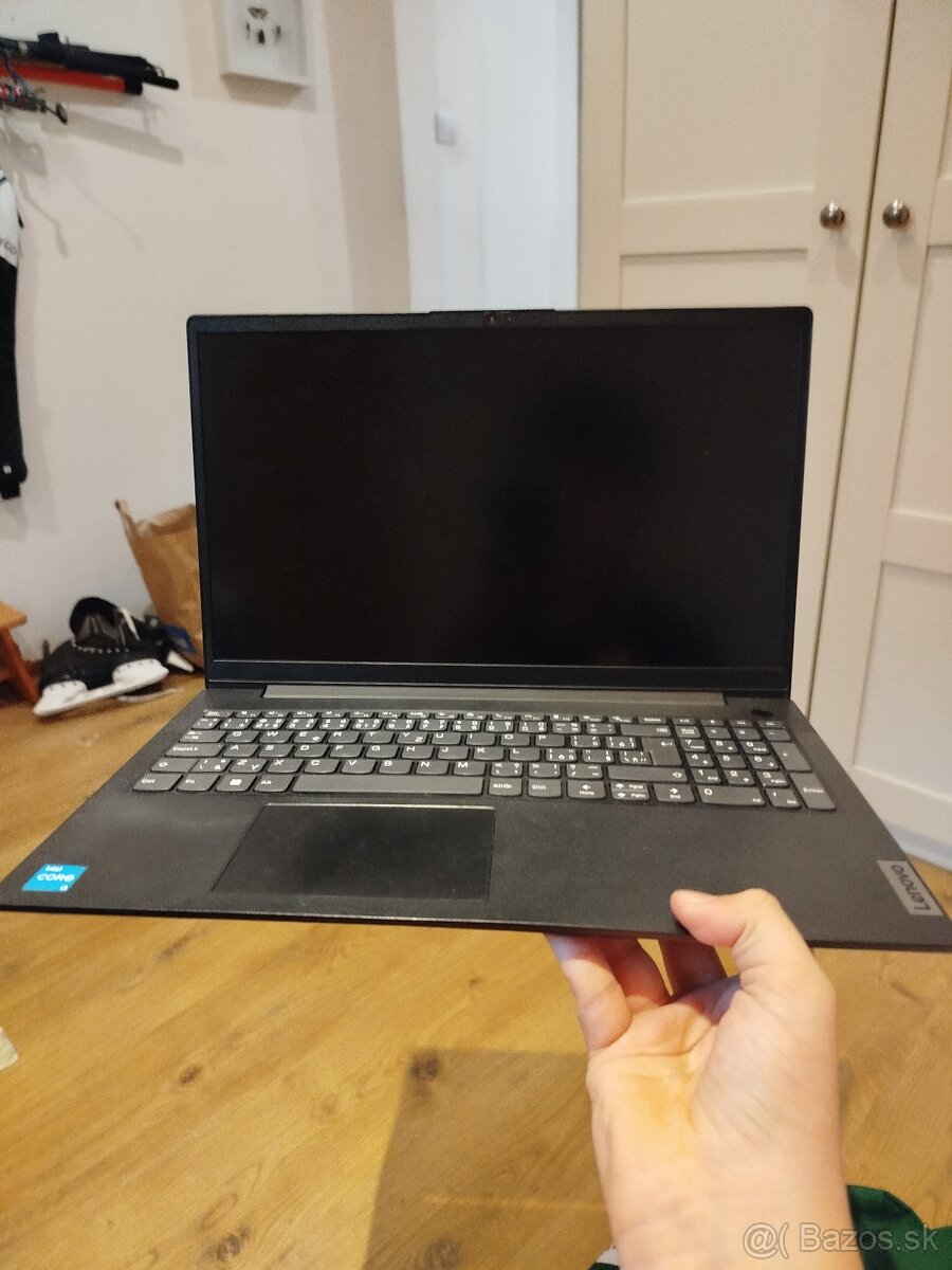 Lenovo v15 v 2