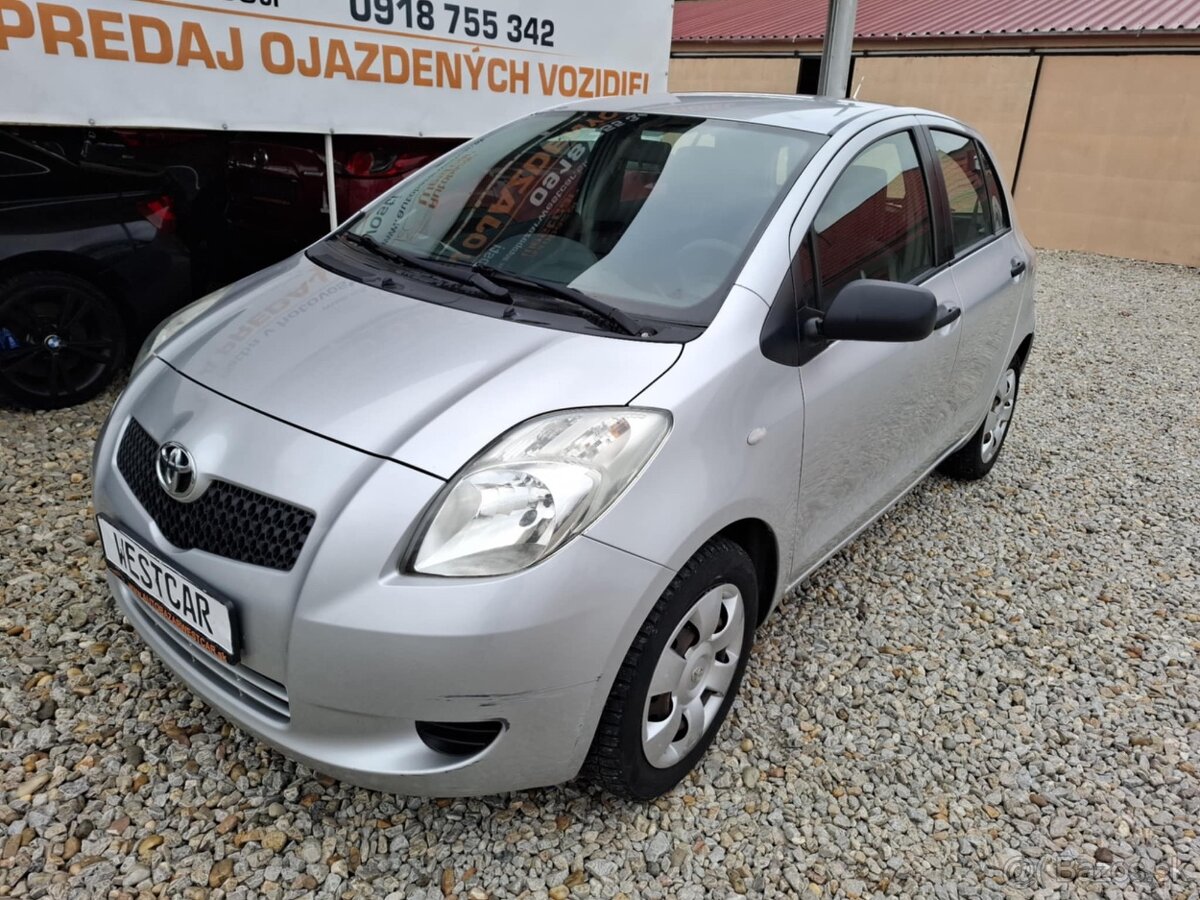 Toyota Yaris 1.0 VVT-I Base Cool