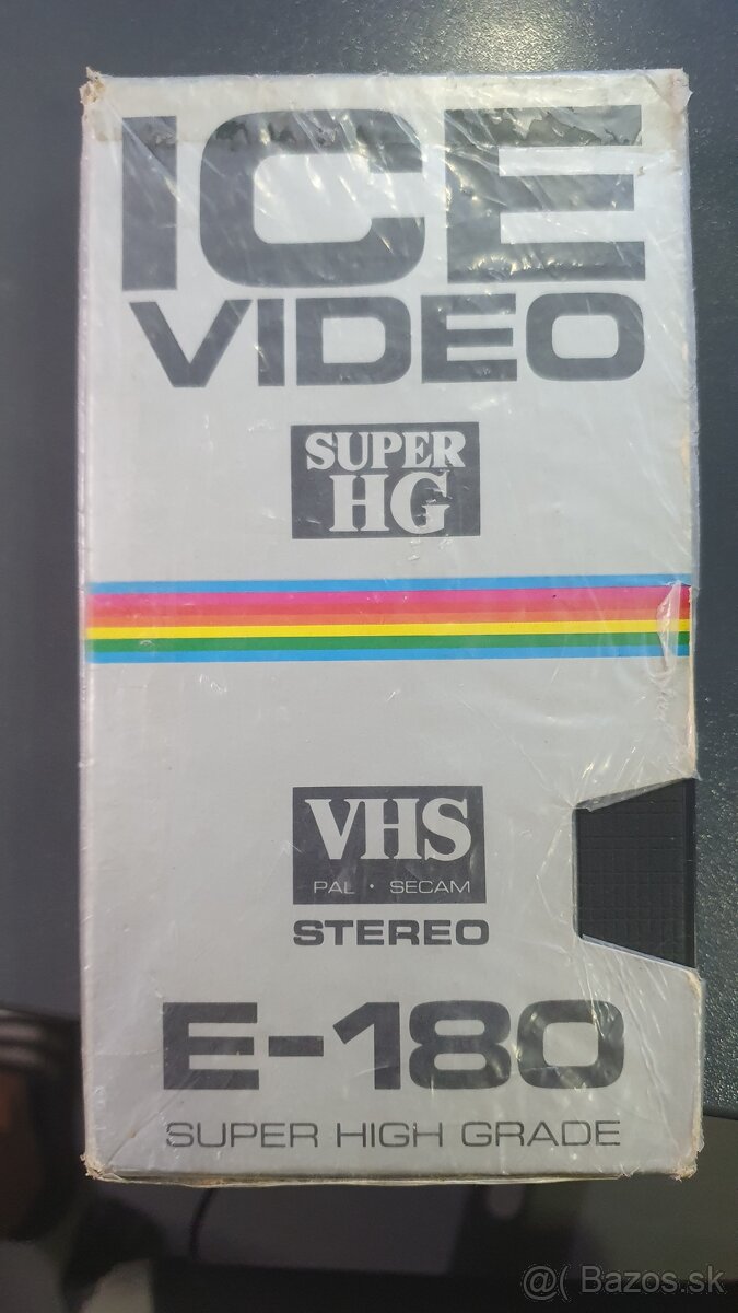 VHS so simultánnym slovenským dabingom