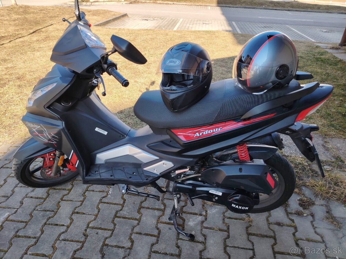 Maxon 125