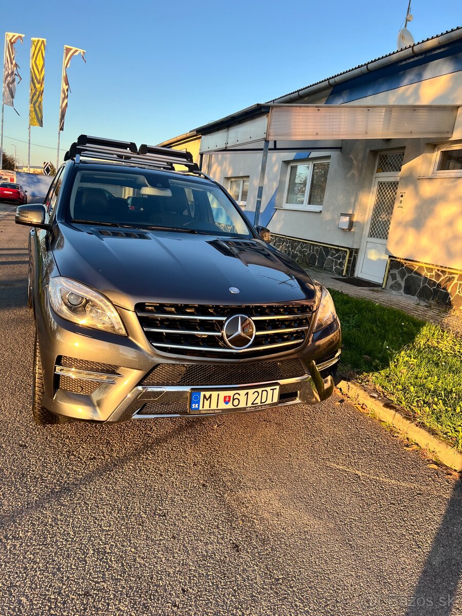 Predám MERCEDES-BENZ ML350 BlueTec 4Matic