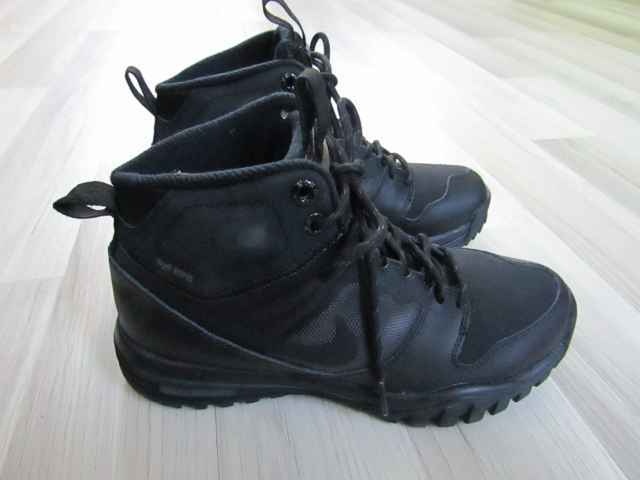 zimné topánky NIKE Dual Fusion Hills MID č.37,5