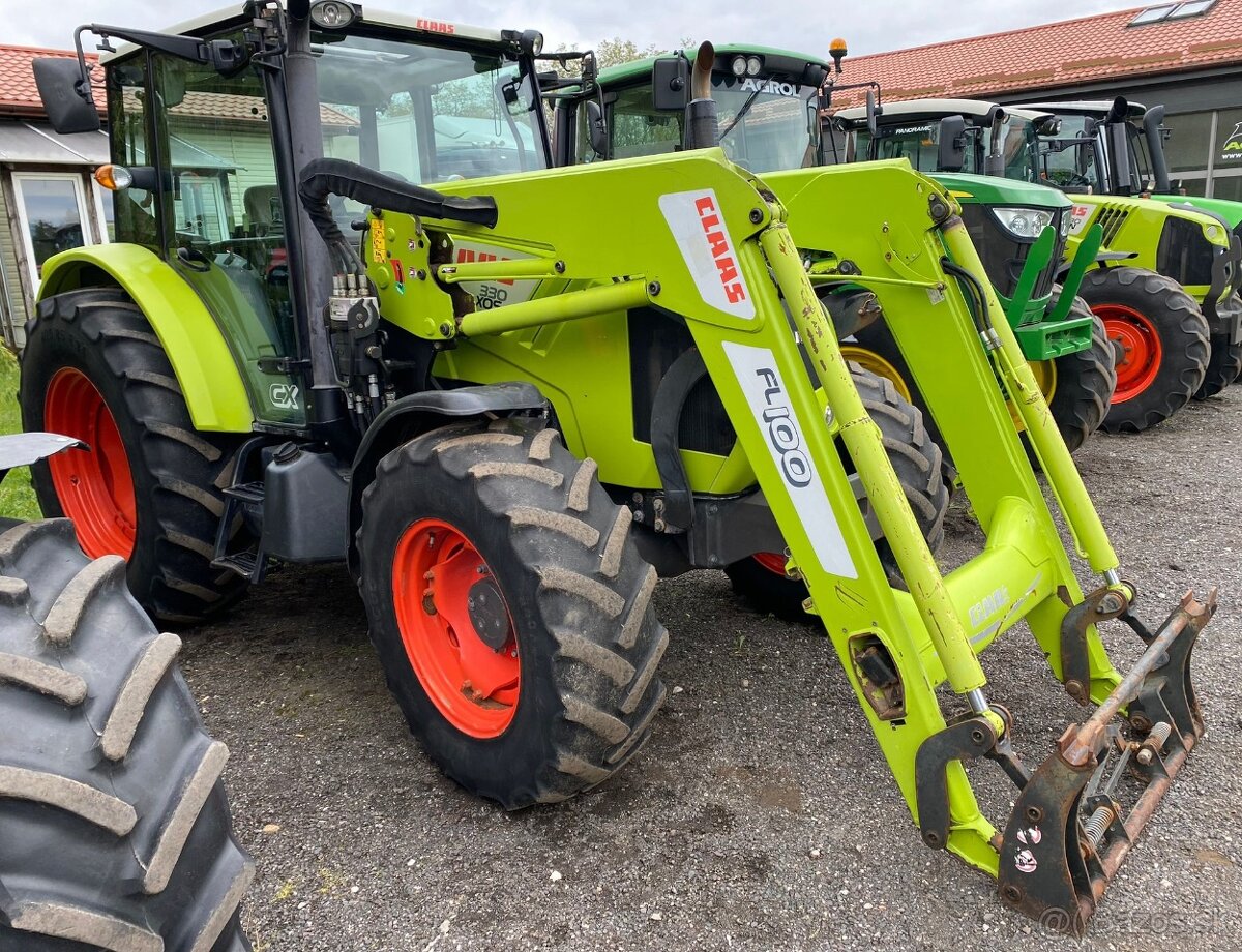 Claas Axos 330 CX