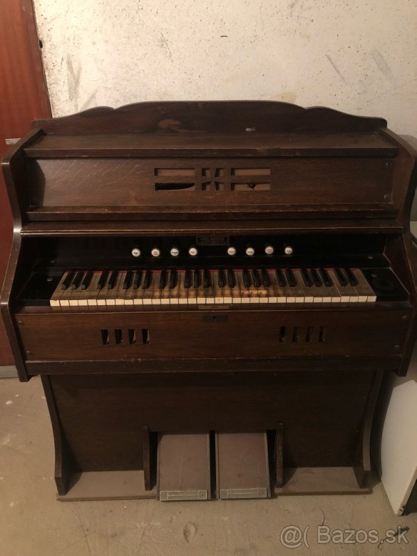 Harmonium zn. HŐRL NÁNDOR