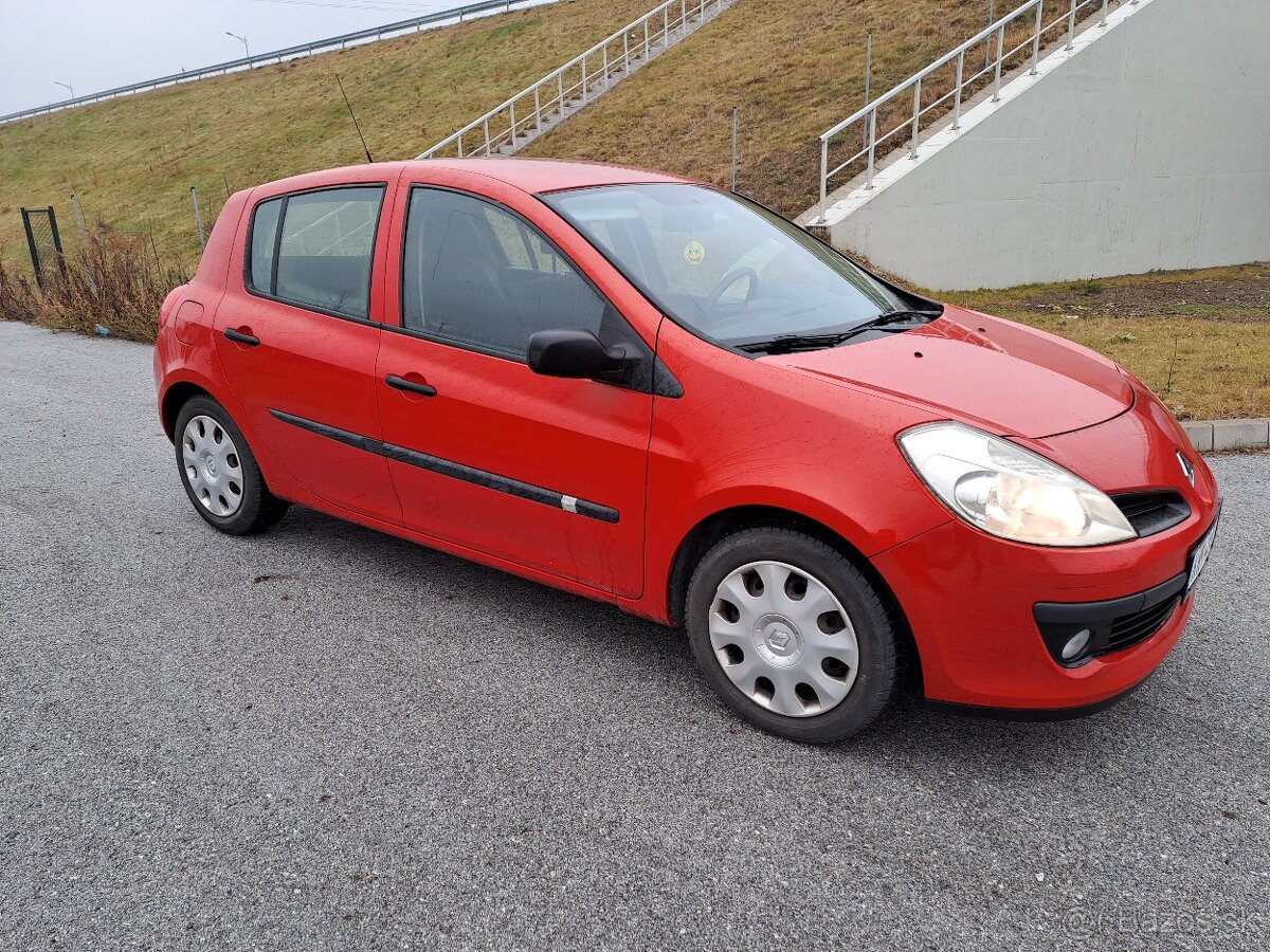 Renault Clio III 1.4 16V