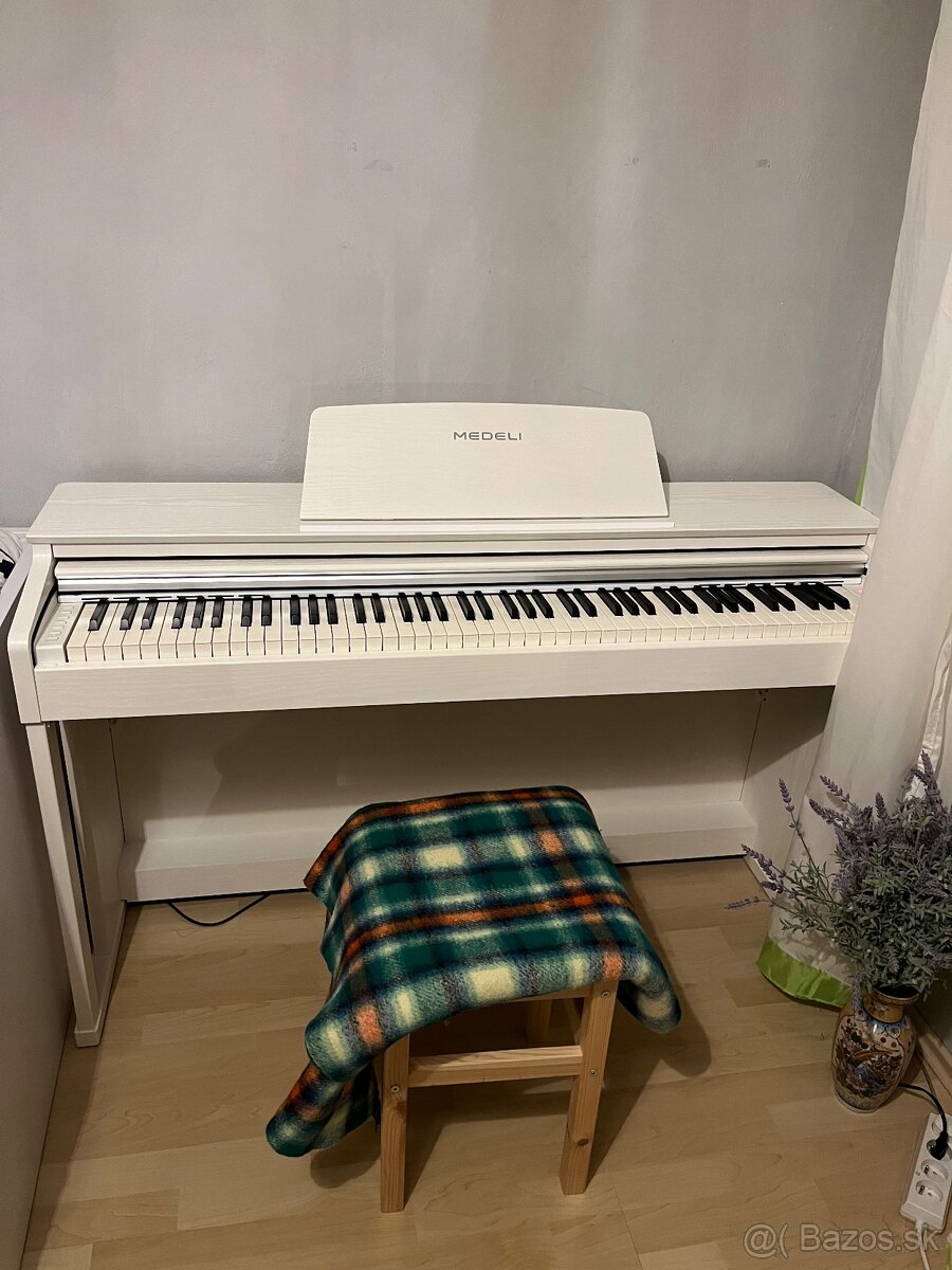 Digitálne piano Medeli