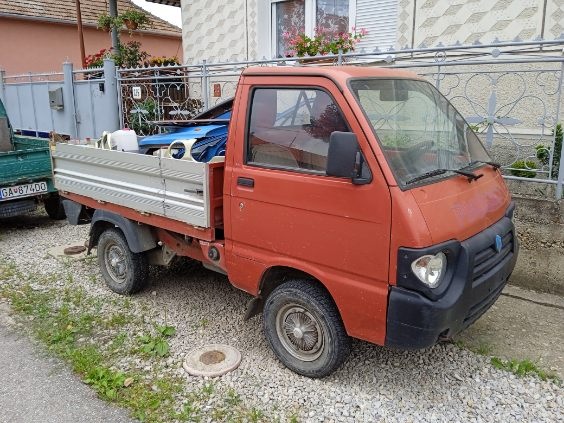 PIAGGIO PORTER  DAIHATSU HIJET