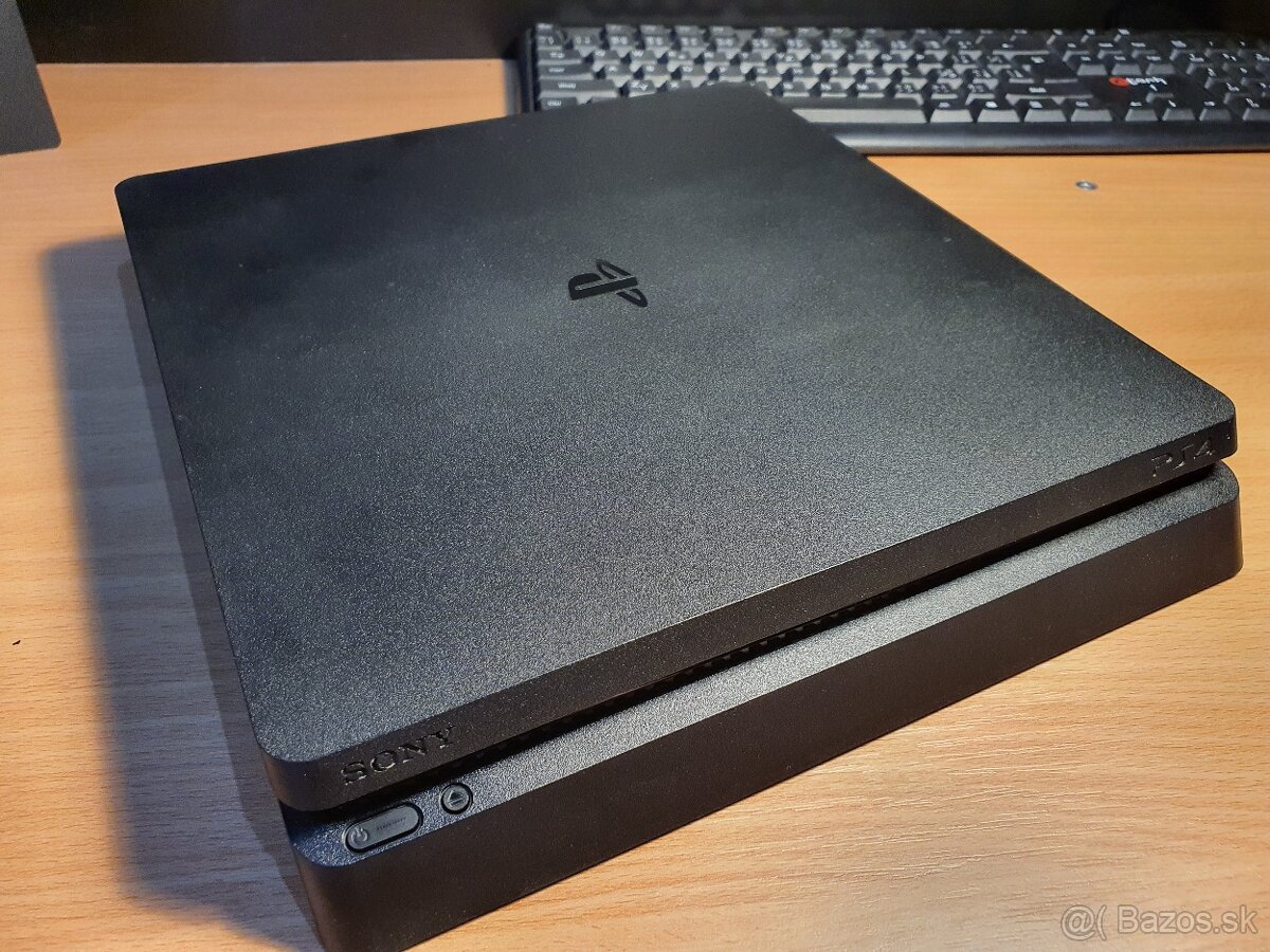 Sony Playstation 4 Slim