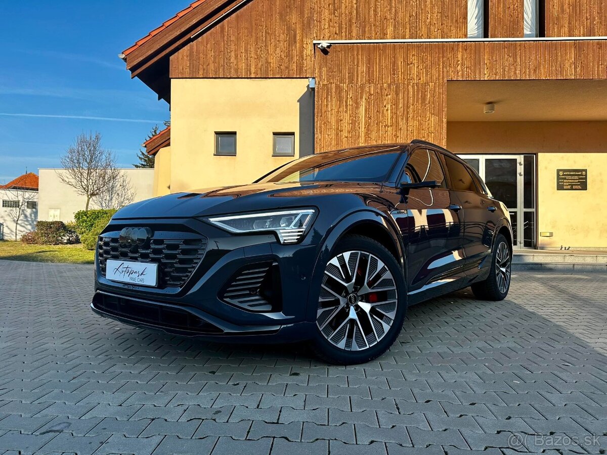 Audi Q8 e-tron 55 S line quattro