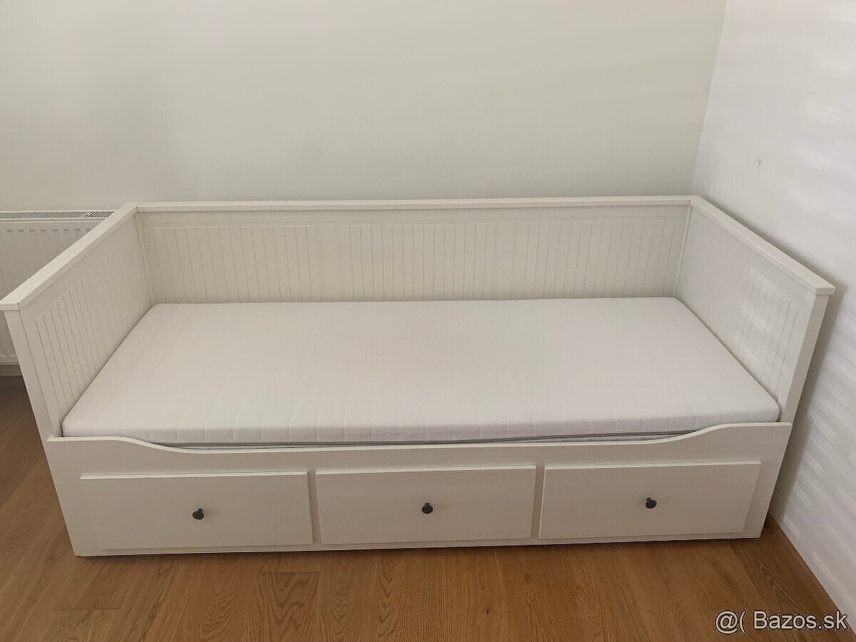 Ikea Hemnes postel s matracmi