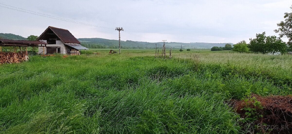 Pozemok na stavbu rodinného domu