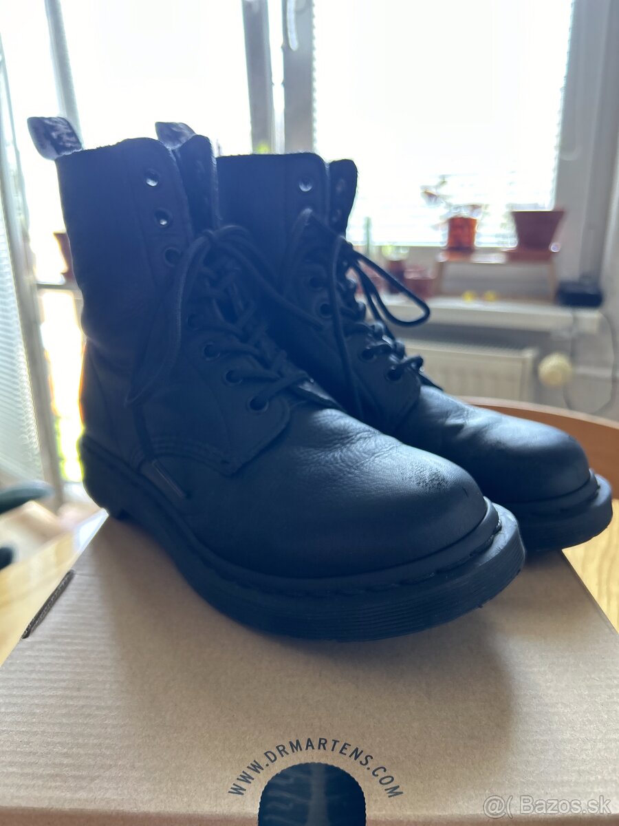 Čižmy Dr. Martens