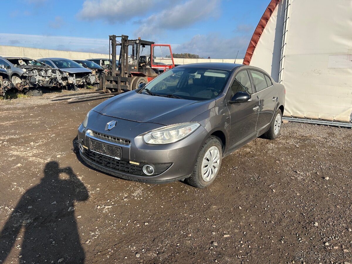 Renault Fluence 1,6 16V 82KW K4M V 8 prodám díly