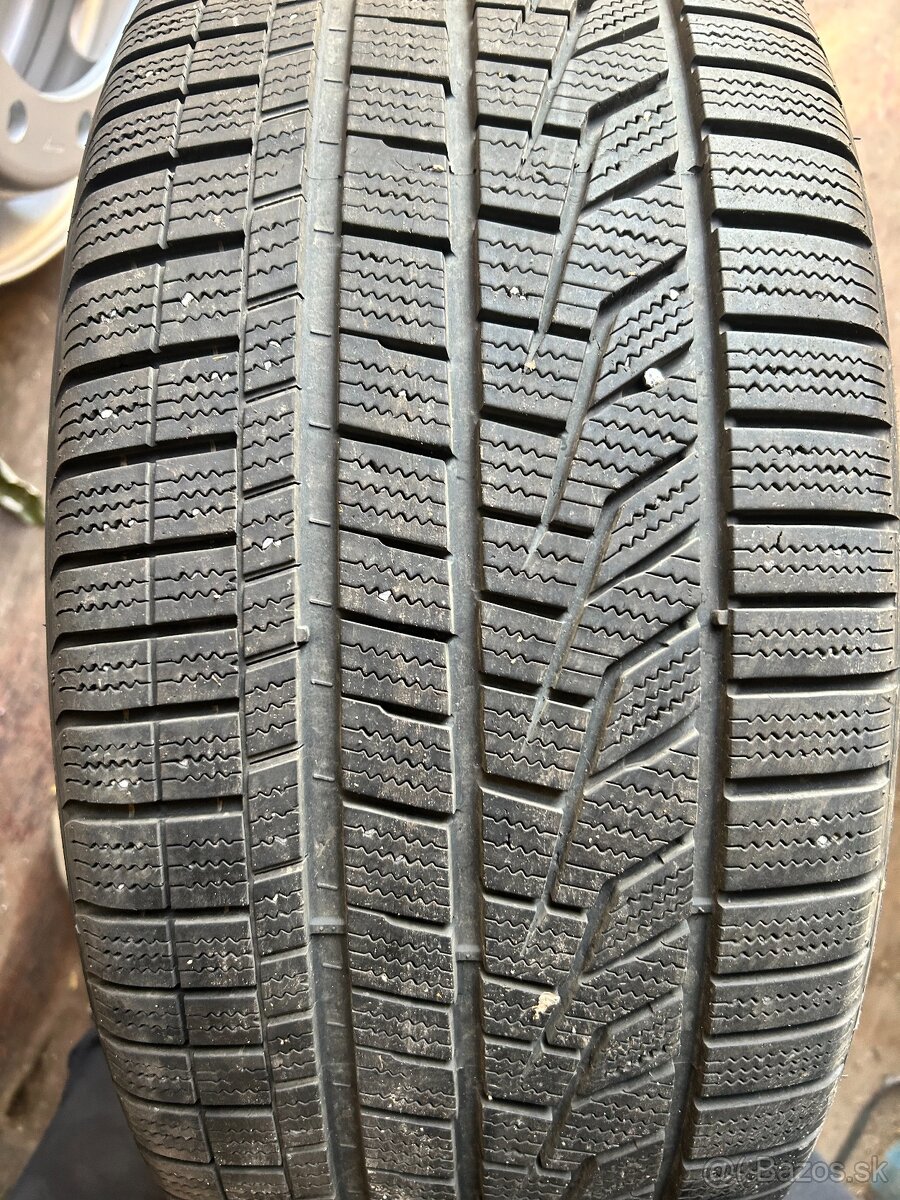 255/45R19 104V Hankook W320 zimné