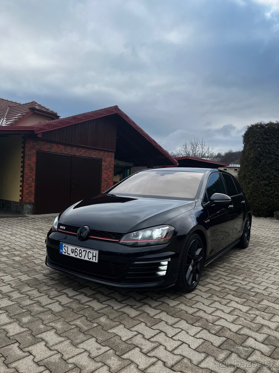 Volkswagen Golf 7 GTI Performance 2.0 TSI