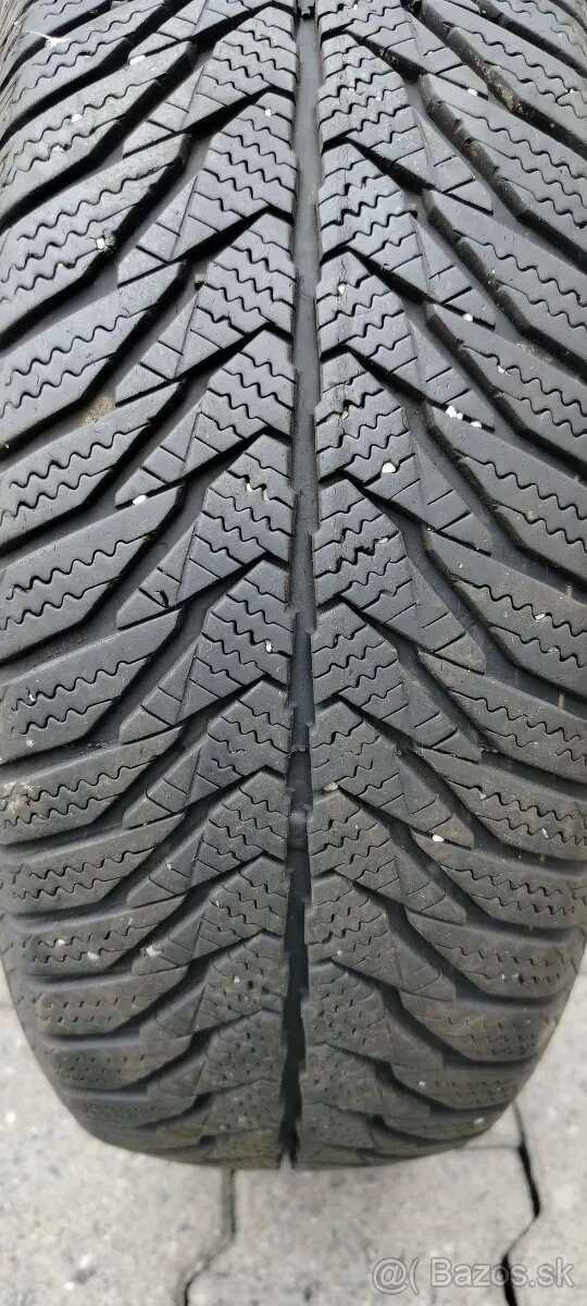 Predám 2 zimné pneumatiky 185/60 R14 82T Matador