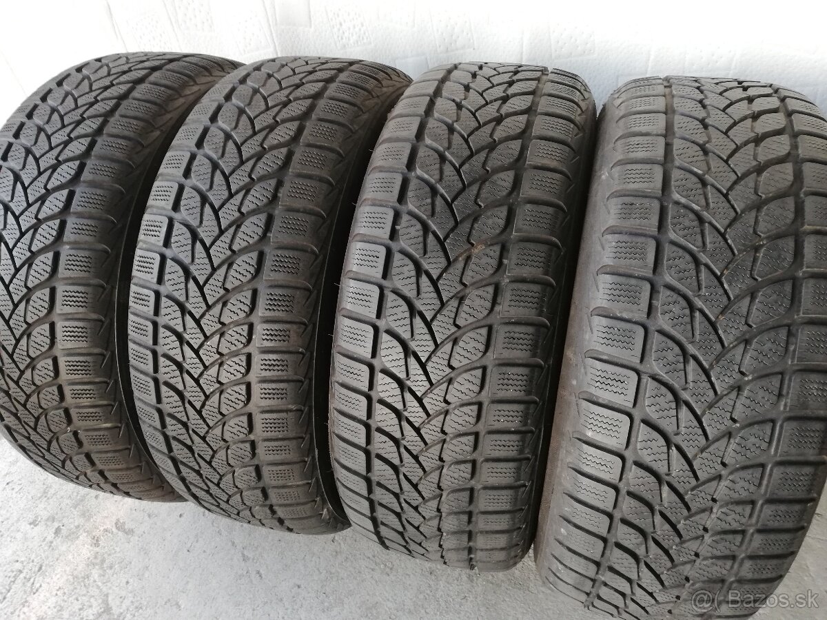 215/60 r16 celoročné pneumatiky