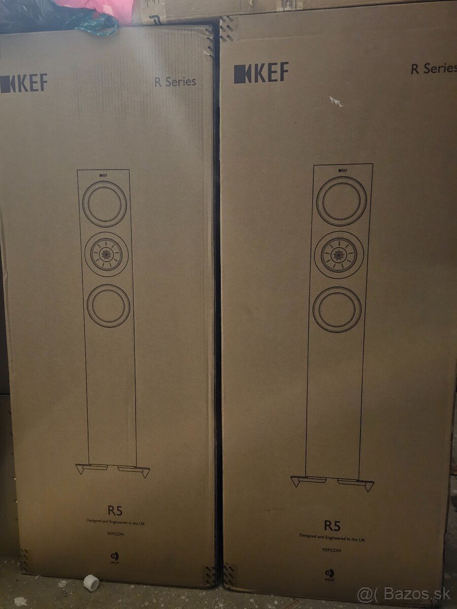 KEF R5 Nove biele a Denon zostavu