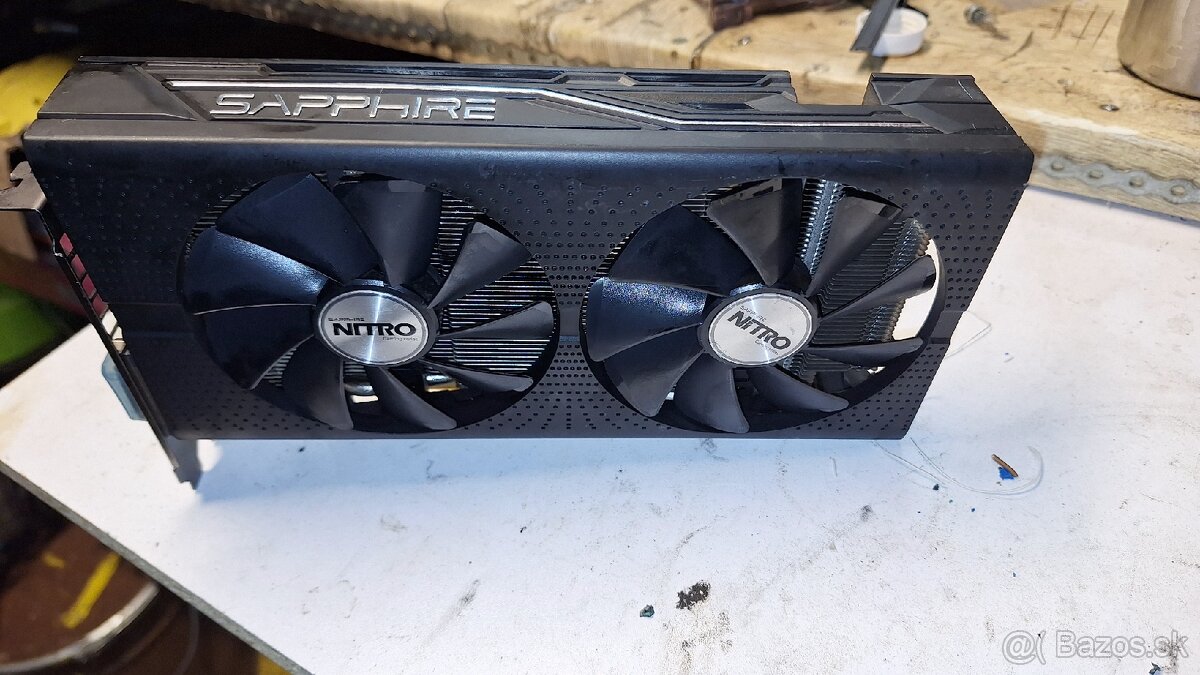 SAPPHIRE NITRO+ RADEON
RX580 8gb