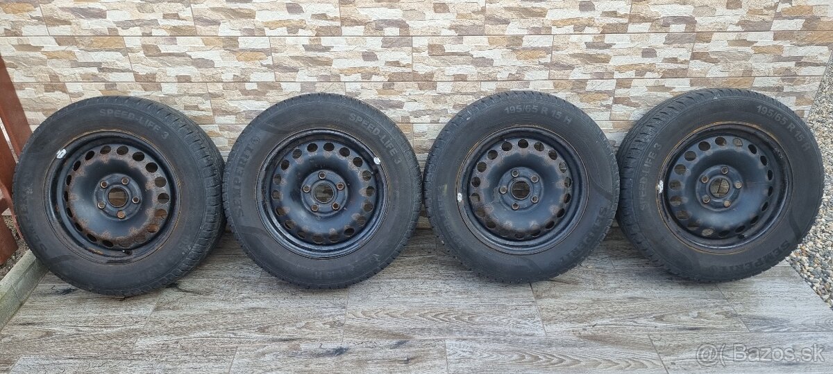 Predam letné pneumatiky na diskoch 5x112 r15 Semperit letné