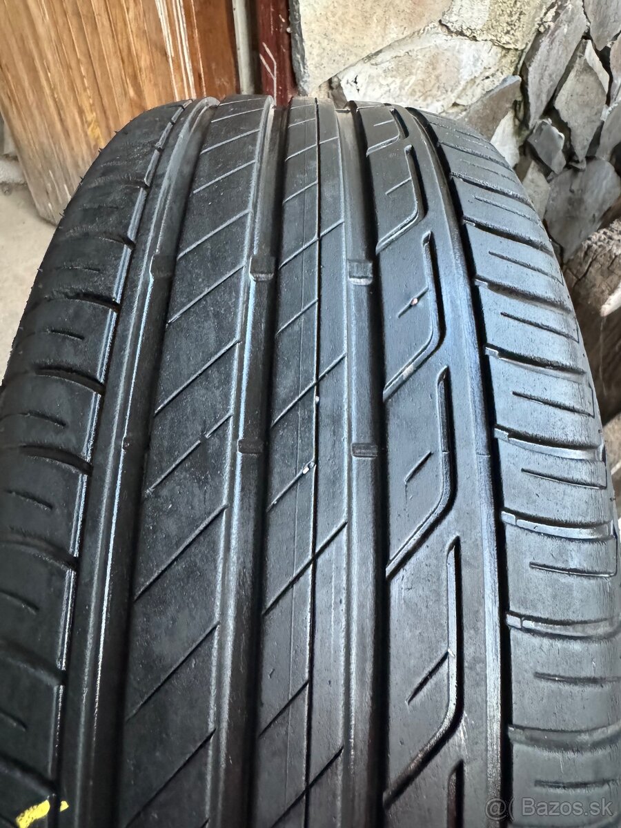 215/55R17 Bridgestone