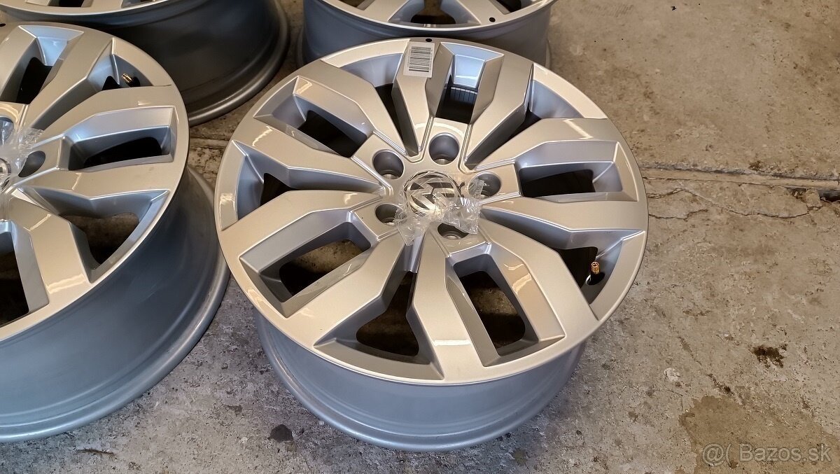 5x120 ALU disky pekné R17 Volkswagen