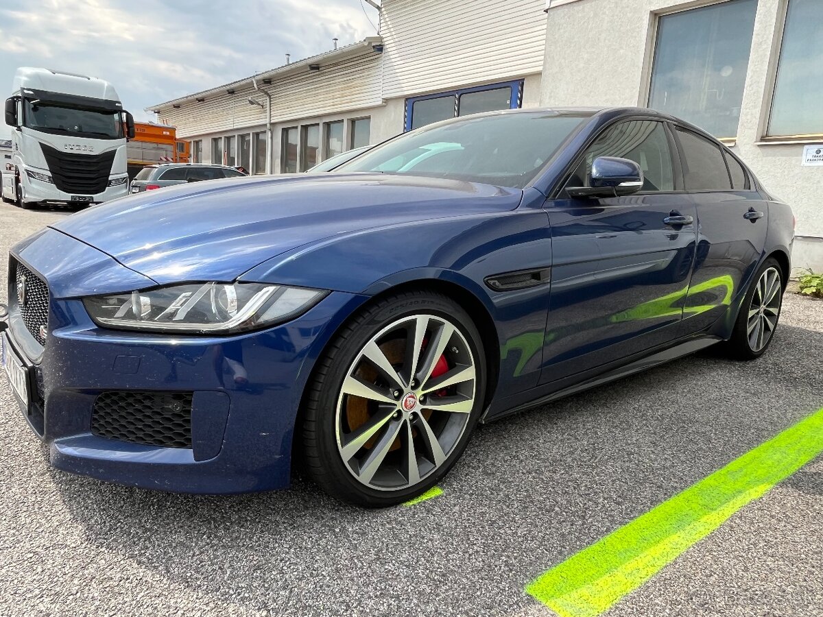 Jaguar XE S 3.0 V6, 250 kW atmosférický motor bez turba