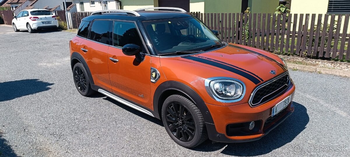 Prodám Mini Cooper S Countryman hybrid 1.5,4x4, r.v 2021