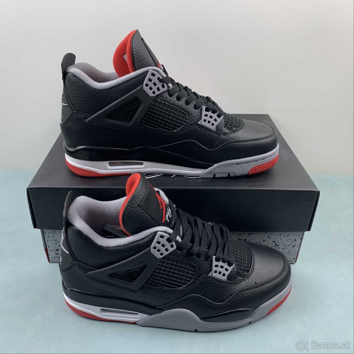 NIKE AIR JORDAN 4 BRED