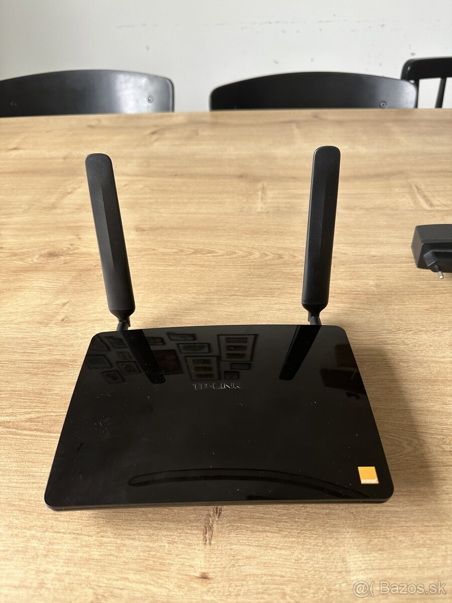 FlyBox MR200 Router