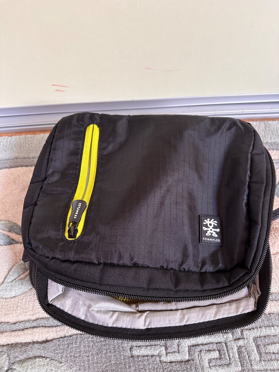 Crumpler trak jack toiletry kit čierna