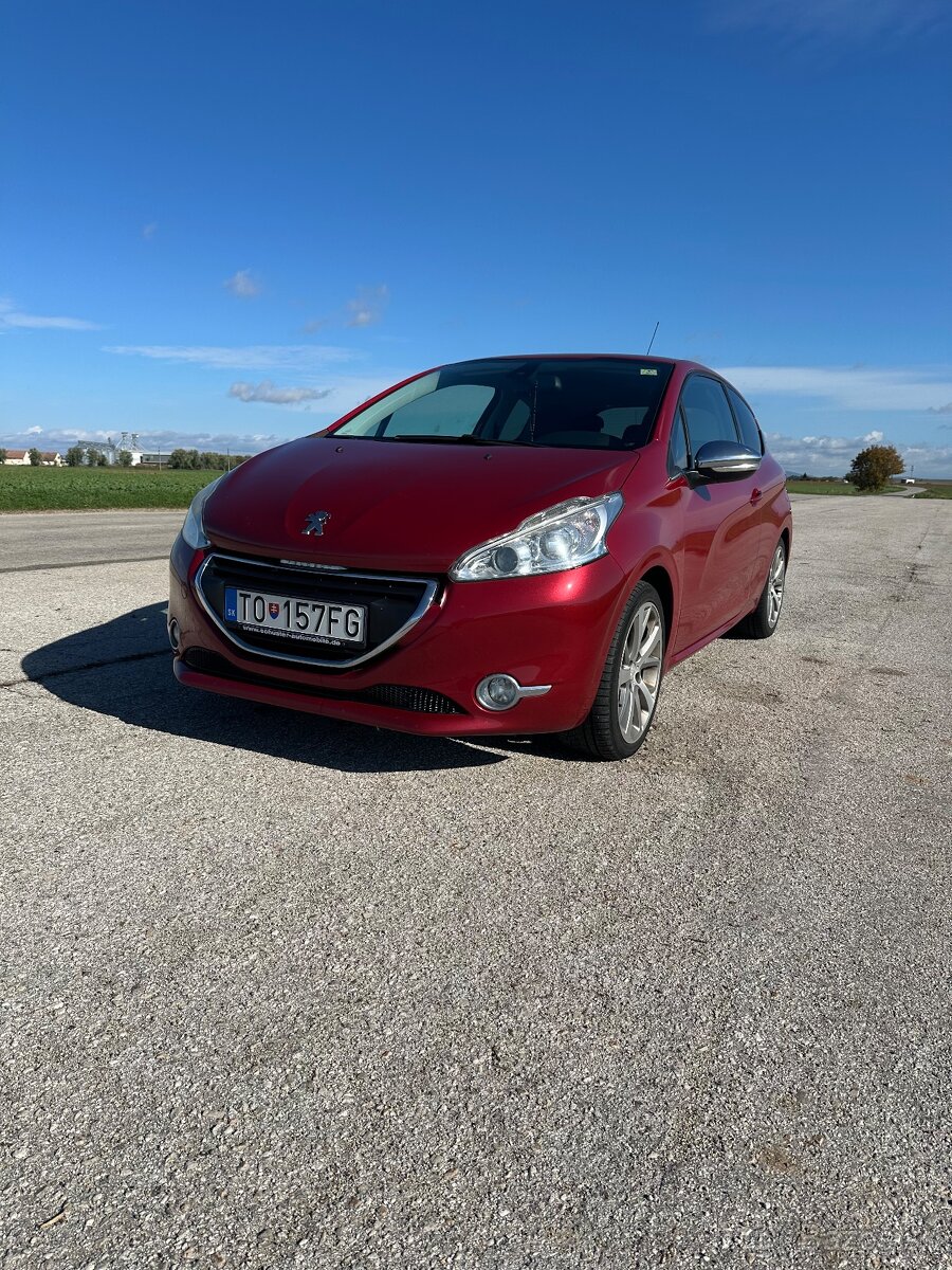 Peugeot 208 1.6 THP Allure r.v. 2012