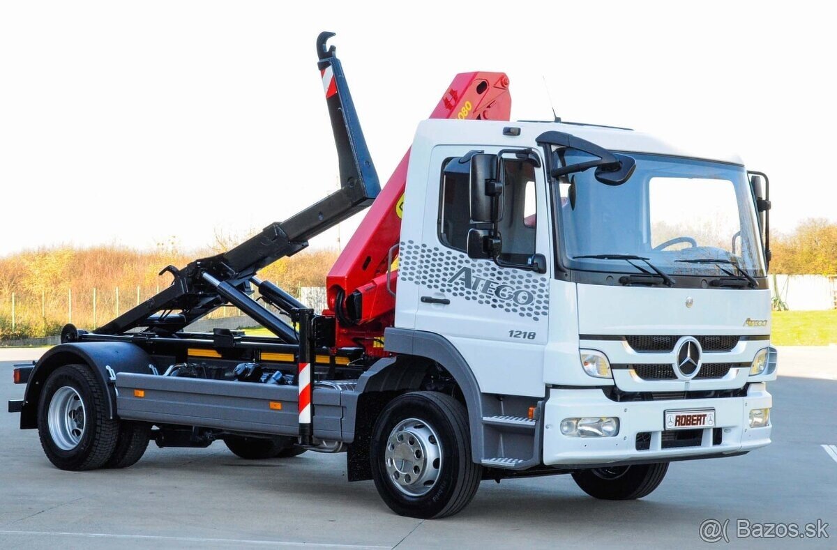 MERCEDES ATEGO 1218 HÁKOVÝ NOSIČ KONTAJNEROV HYDR. RUKA EU-5