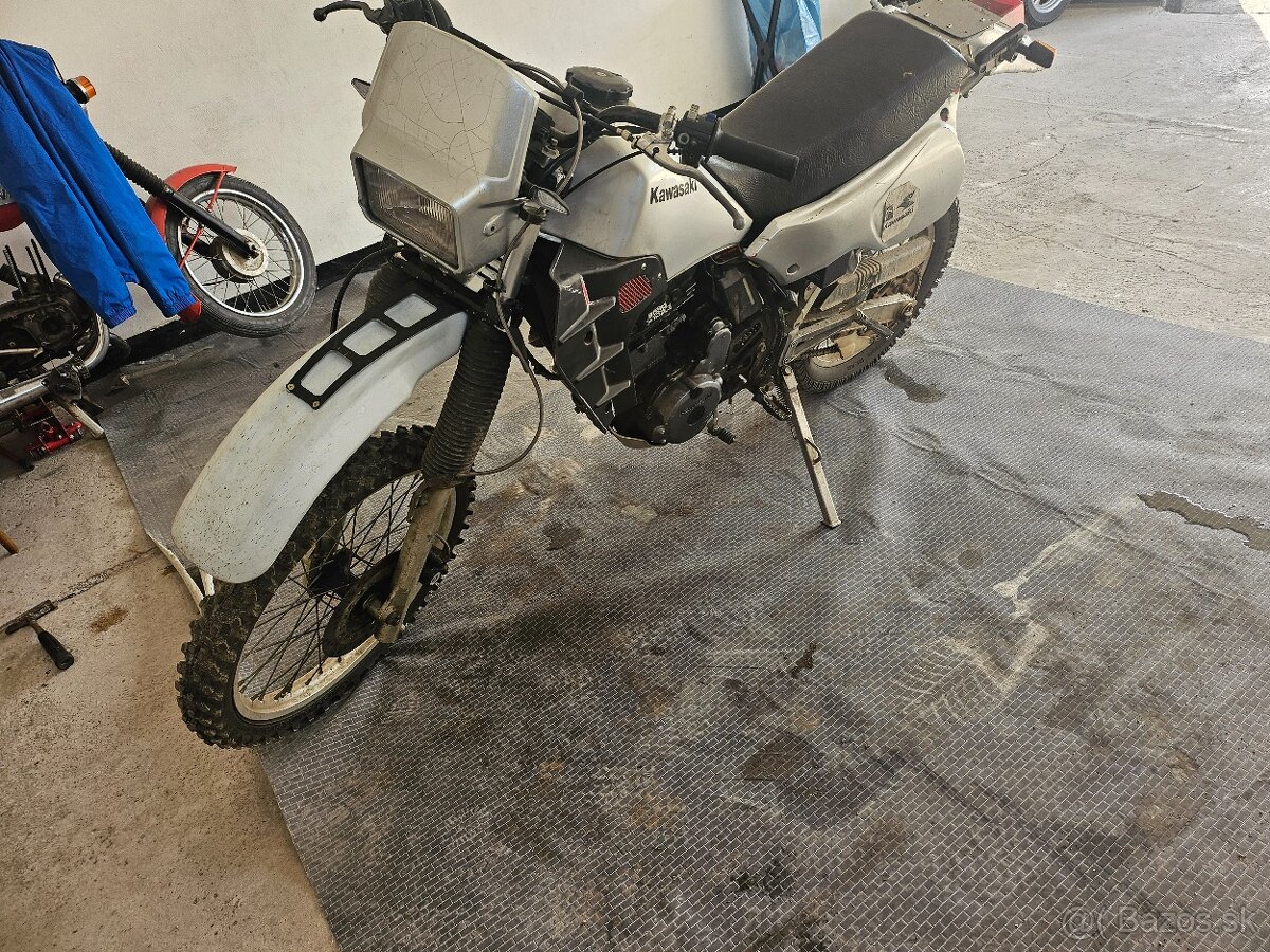 Kawasaki klr600