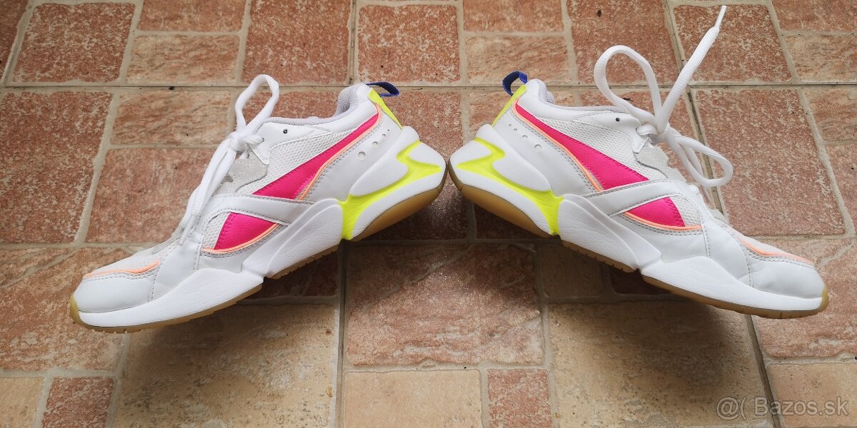 PUMA Nova 2 Pink/Green/White, 370957-08