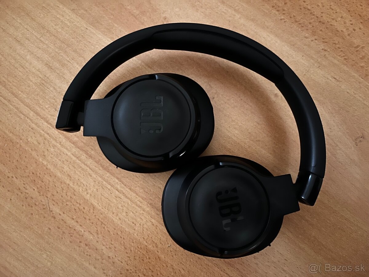 JBL Tune 710BT