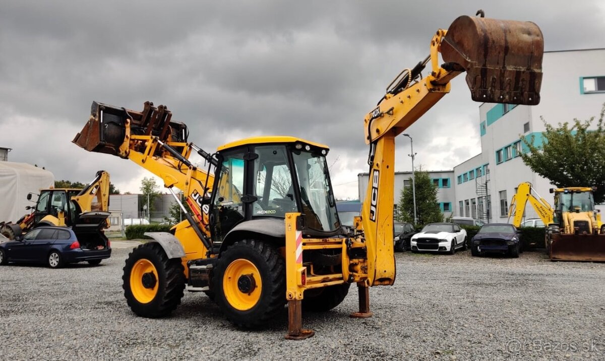 Traktorbagr JCB 4CX-ECCO