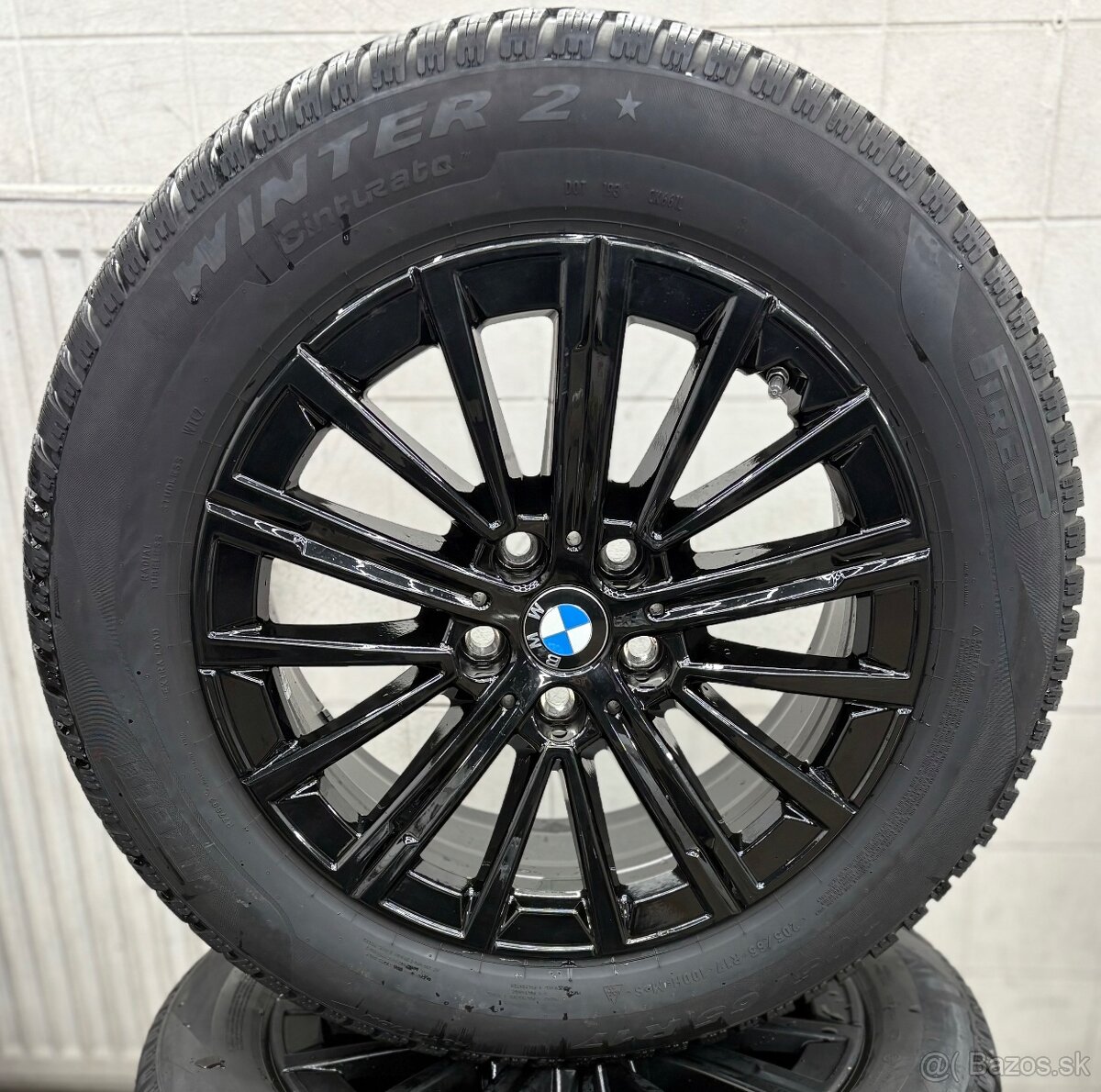 205/65 R17 Pirelli zimné Pneu + BMW DISKY