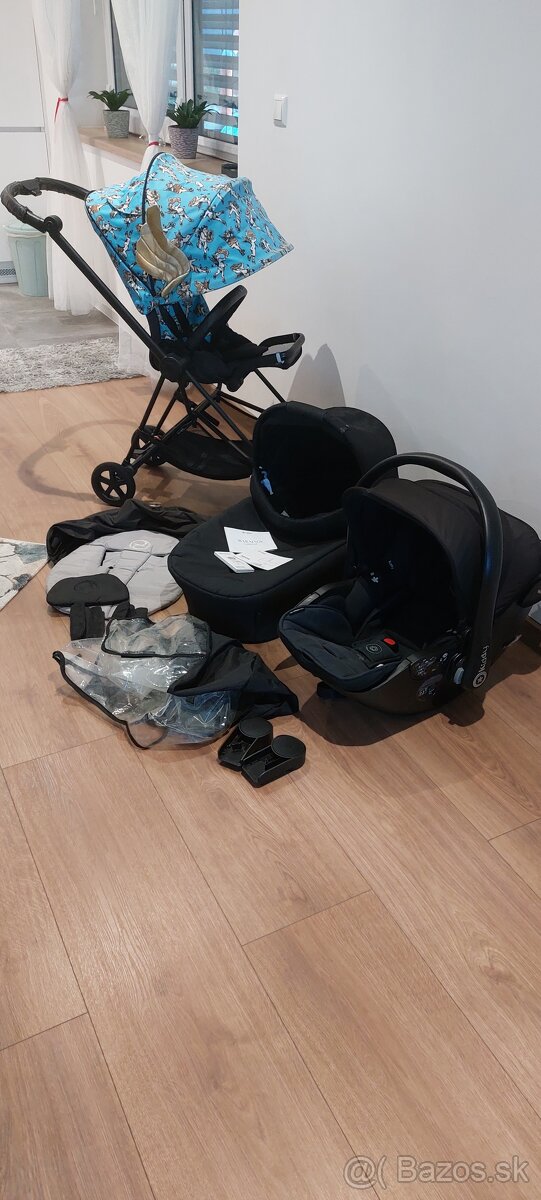 Cybex Mios Matt Black