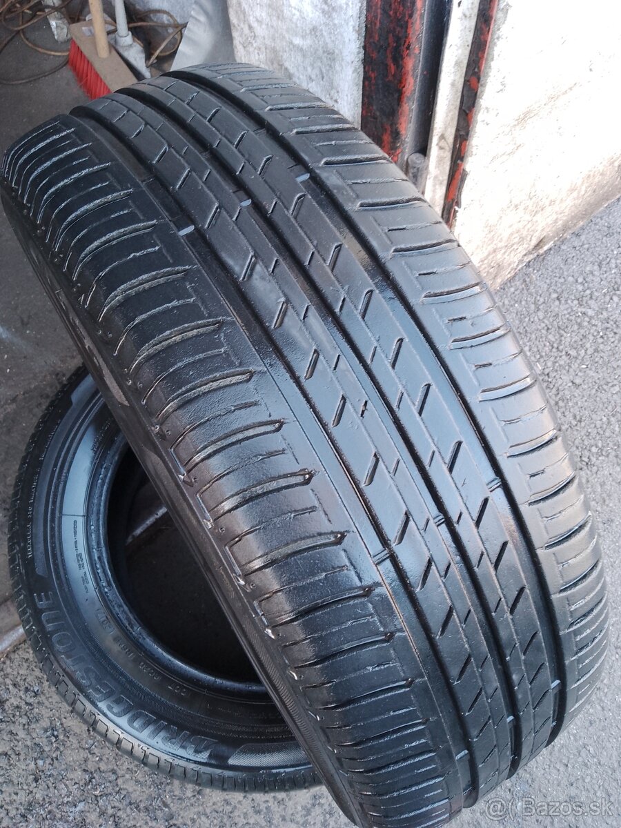 2x letné pneumatiky Bridgestone 205/60 r16