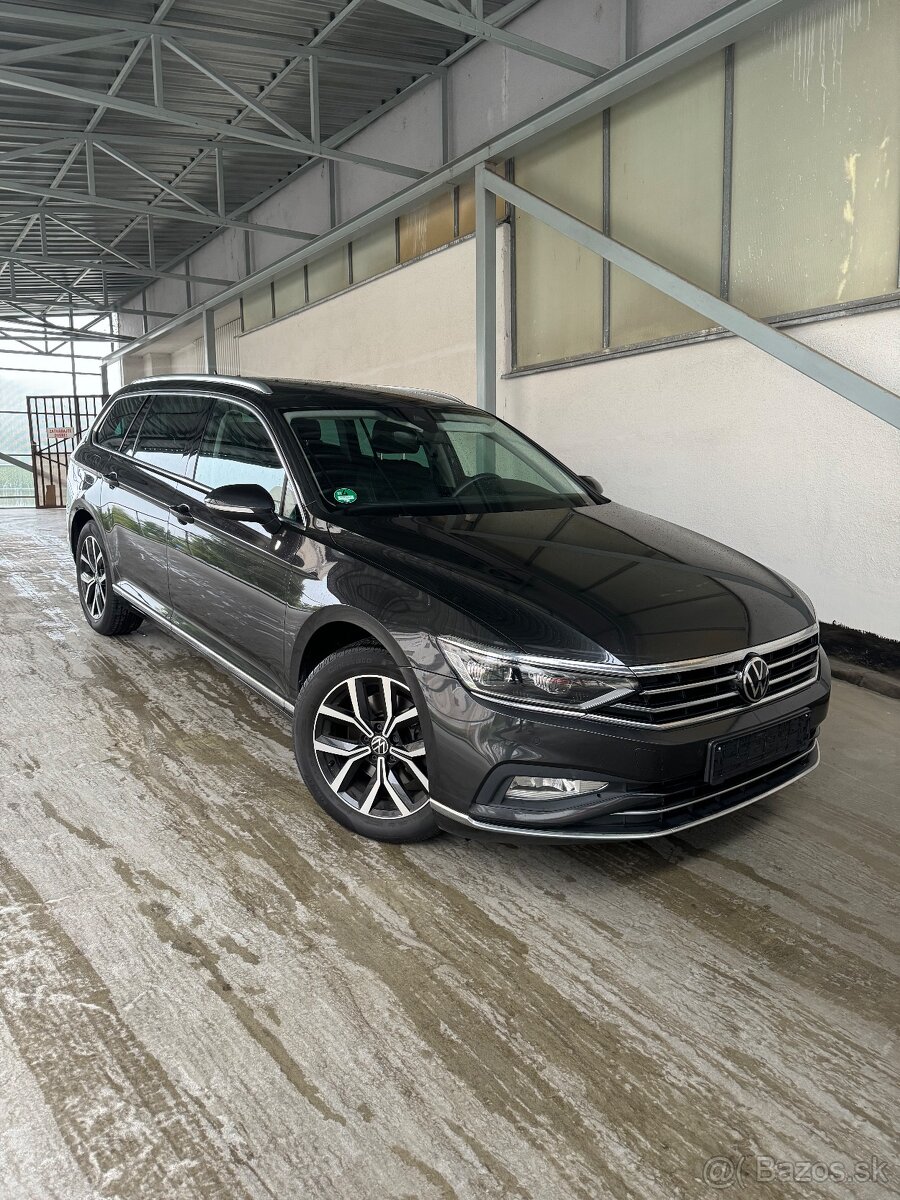 Volkswagen Passat Combi EVO 2.0TDI DSG Ťažné/Kamera/Matrix/