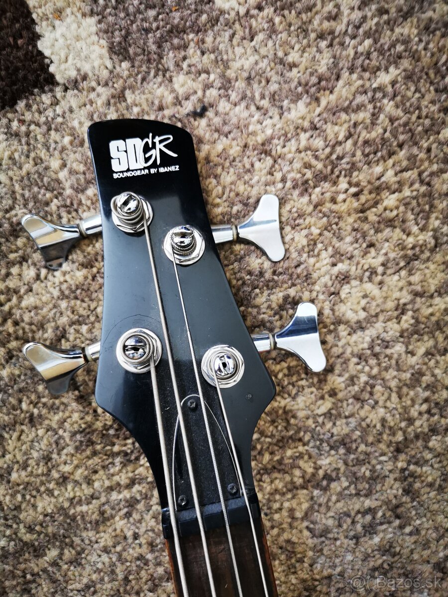 Bass gitara