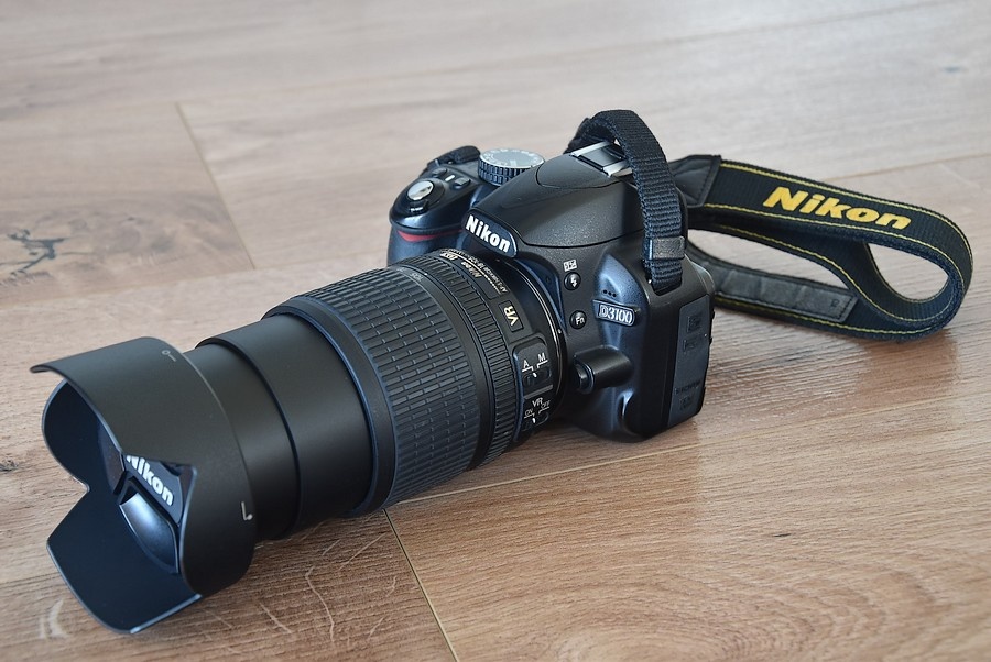 Nikon D 3100 + VR objektiv 18-105 AF-S - len 17 900 cvakov