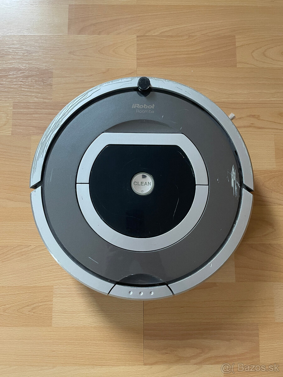 iRobot Roomba 700