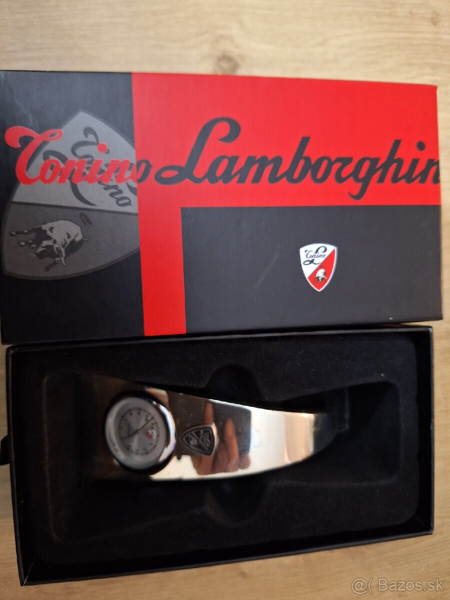 Tonino Lamborghini stolové hodinky