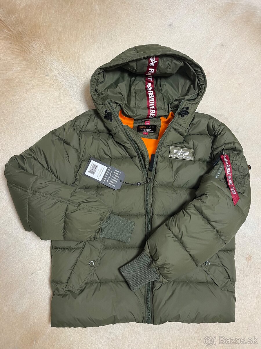 Alpha industries hooded puffer